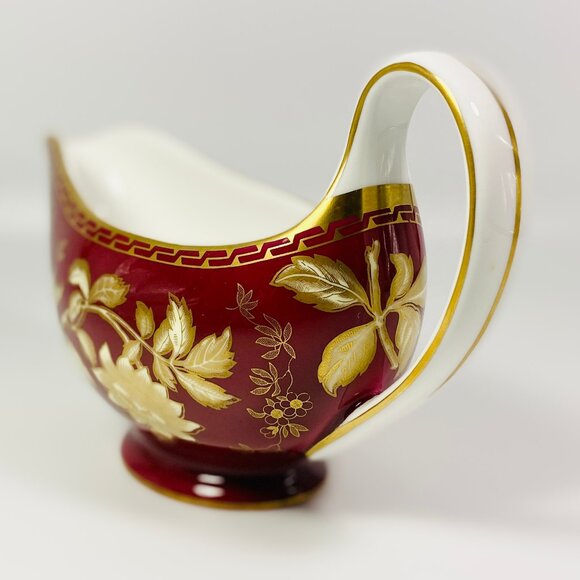 RARE !! Wedgwood Ruby Red Tonquin gravy boat and matching tray-Made in England - Picture 4 of 12